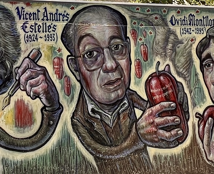 Muro commemora Estellés amb poesia, música i baixant al carrer