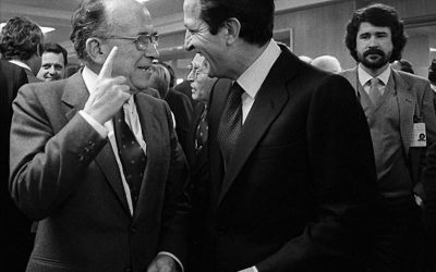 Conferència “Cinc hores que van canviar Espanya (i altres històries de la Transició)” amb el periodista Carlos Santos